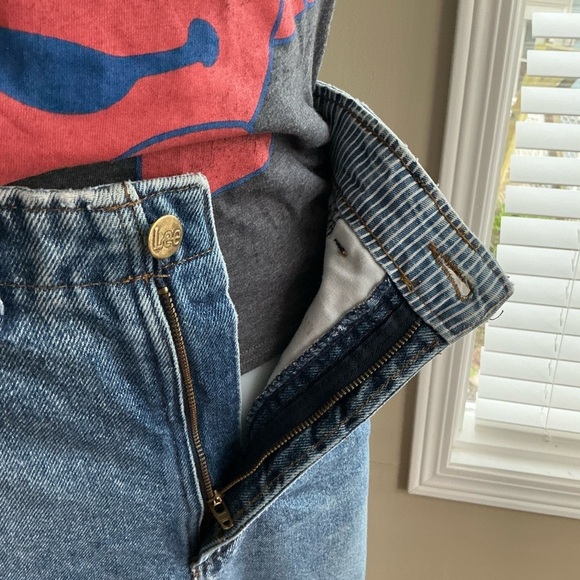 Vintage LEE High-Waisted Jeans - Picture 5 of 7